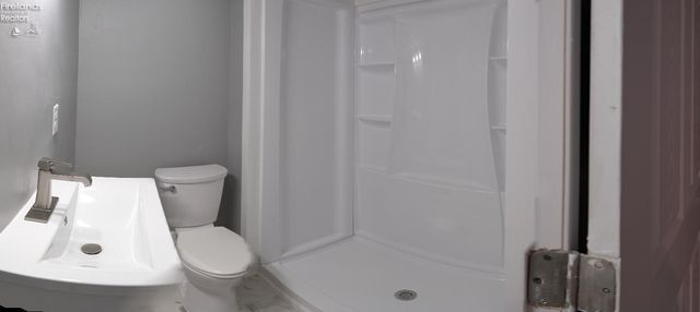 W 1105 Adams Street, Sandusky, OH 44870