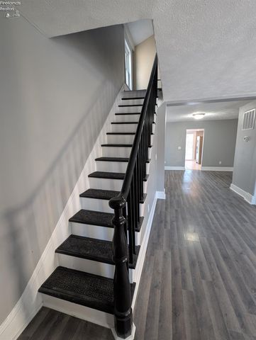 W 1105 Adams Street, Sandusky, OH 44870