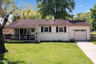 833 Cherry Lane, Waterville, OH 43566