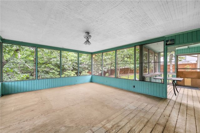 36 Sandwick Drive, Bella Vista, AR 72715