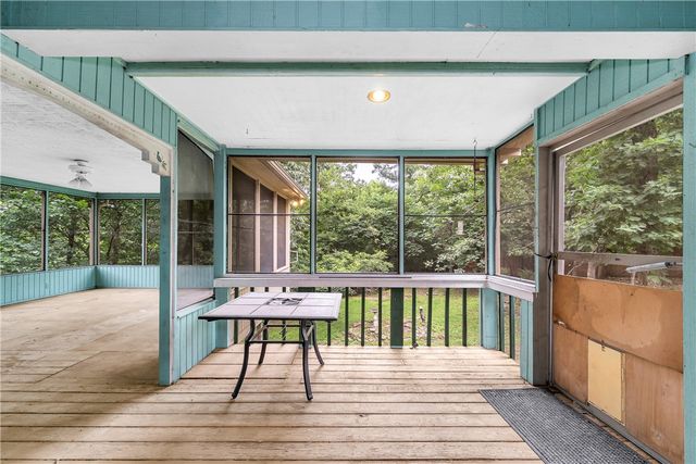 36 Sandwick Drive, Bella Vista, AR 72715