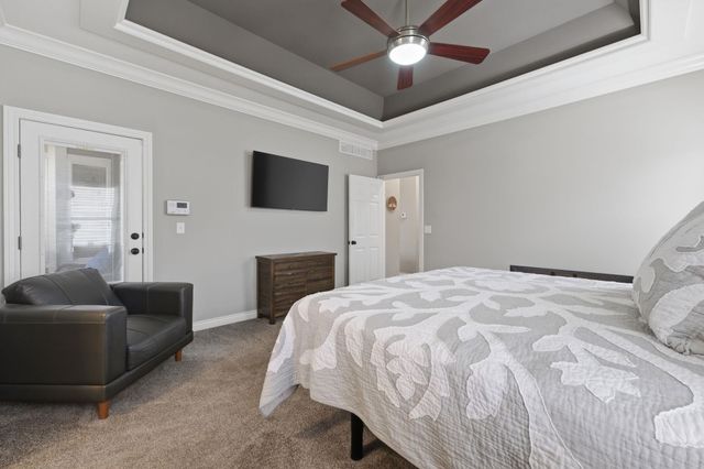 6611 E Central Park Ave, Bel Aire, KS 67226