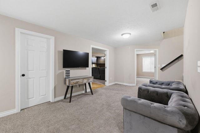 6611 E Central Park Ave, Bel Aire, KS 67226