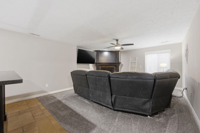 6611 E Central Park Ave, Bel Aire, KS 67226