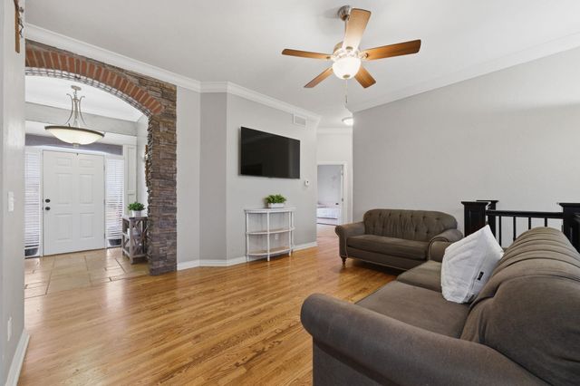 6611 E Central Park Ave, Bel Aire, KS 67226