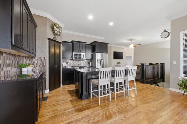 6611 E Central Park Ave, Bel Aire, KS 67226