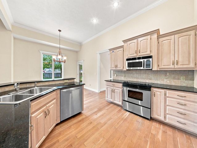 3411 E Anne Street, Ozark, MO 65721