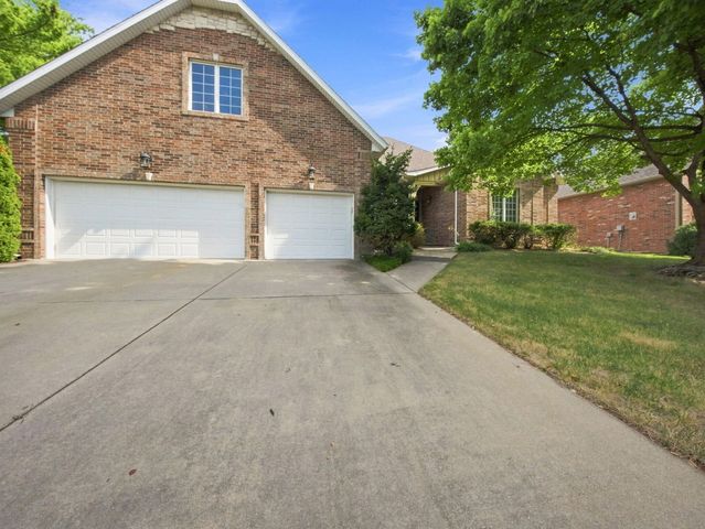 3411 E Anne Street, Ozark, MO 65721