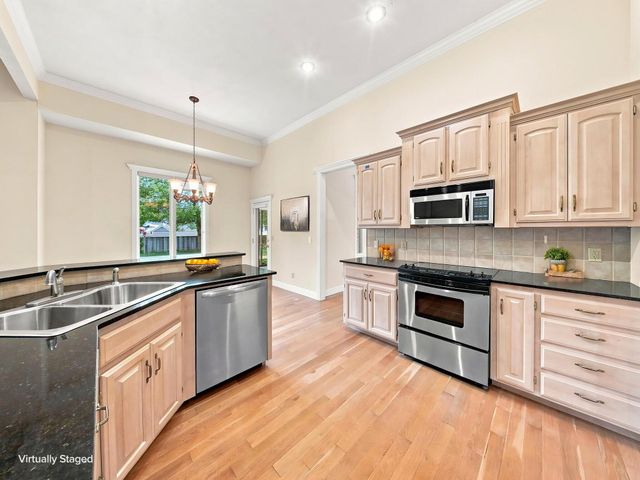 3411 E Anne Street, Ozark, MO 65721
