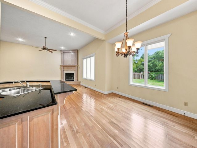 3411 E Anne Street, Ozark, MO 65721