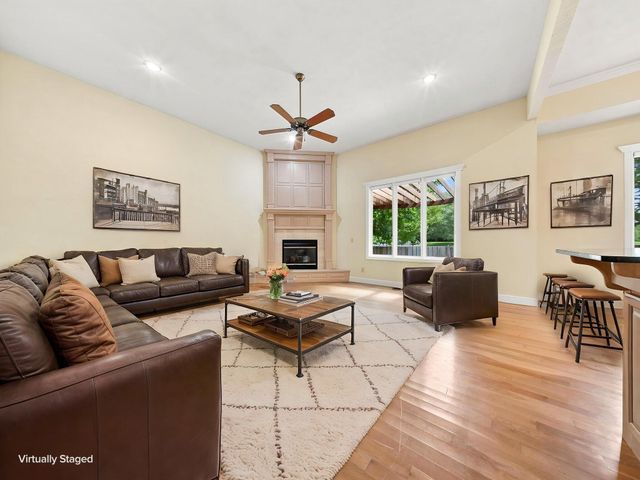 3411 E Anne Street, Ozark, MO 65721