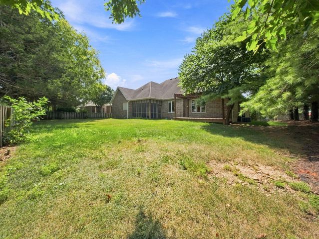 3411 E Anne Street, Ozark, MO 65721