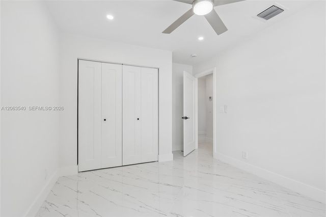 9613 NW 8th Circle, Plantation, FL 33324