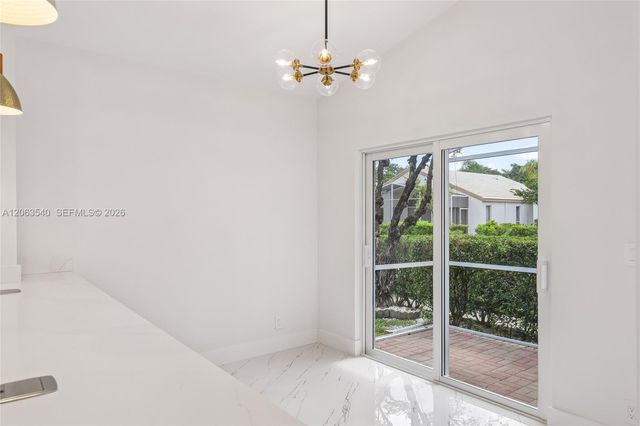 9613 NW 8th Circle, Plantation, FL 33324