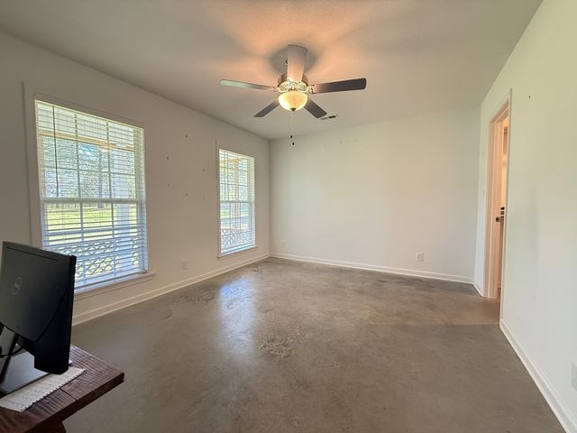 2130 Indian Mound Rd, Woodlawn, TN 37191