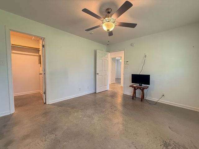 2130 Indian Mound Rd, Woodlawn, TN 37191