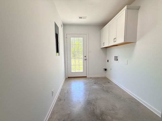 2130 Indian Mound Rd, Woodlawn, TN 37191