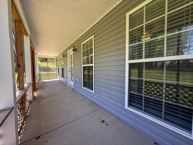 2130 Indian Mound Rd, Woodlawn, TN 37191
