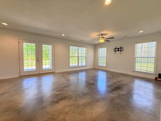 2130 Indian Mound Rd, Woodlawn, TN 37191