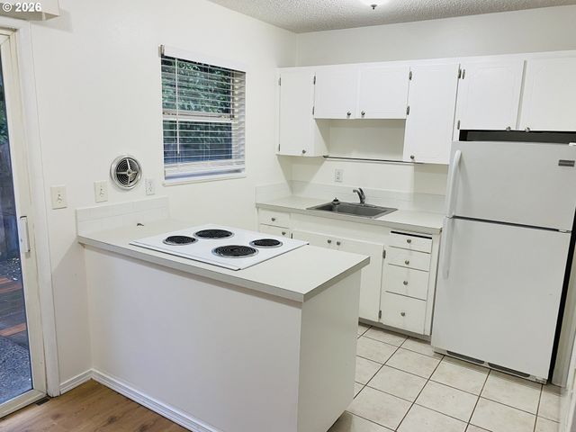 2014 Se MARION St, Portland, OR 97202