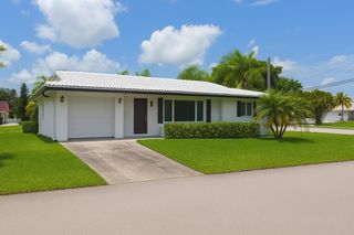 8415 NW 59th Pl, Tamarac, FL 33321