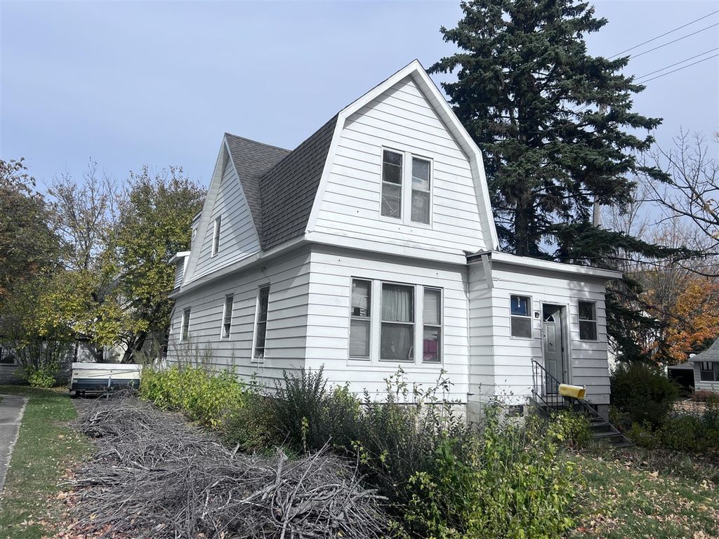 1023 Michigan Avenue, Saint Joseph, MI 49085