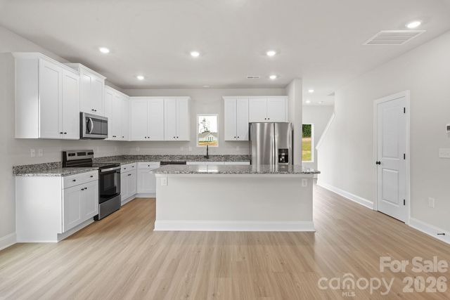 6626 Fairford Drive, Charlotte, NC 28215