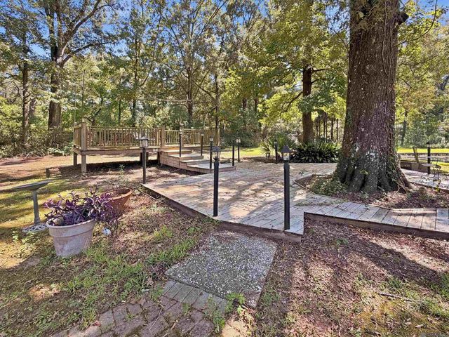 9808 Arnold Rd, Denham Springs, LA 70726