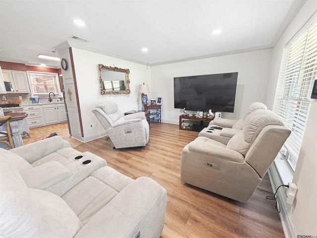 9808 Arnold Rd, Denham Springs, LA 70726