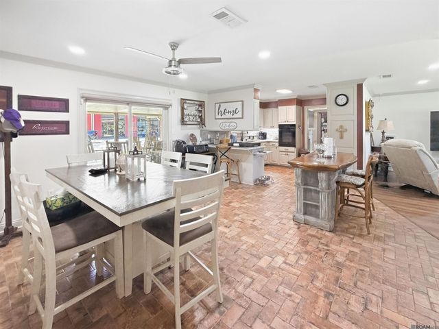 9808 Arnold Rd, Denham Springs, LA 70726