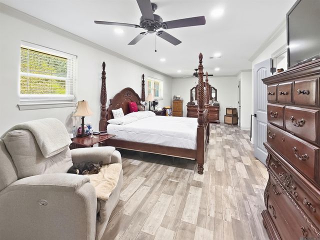 9808 Arnold Rd, Denham Springs, LA 70726