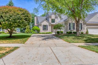 1195 Rock Valley Drive, Rochester, MI 48307