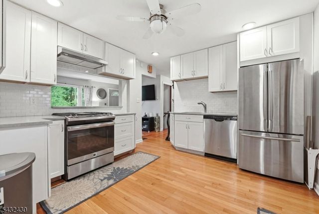 35 Deerfield Dr, West Orange Twp., NJ 07052