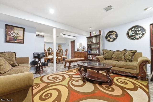 35 Deerfield Dr, West Orange Twp., NJ 07052