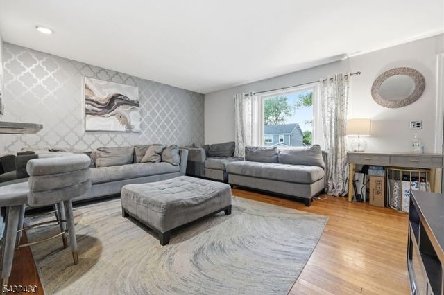 35 Deerfield Dr, West Orange Twp., NJ 07052
