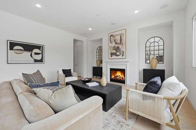 8624 Tillage, San Diego, CA 92127