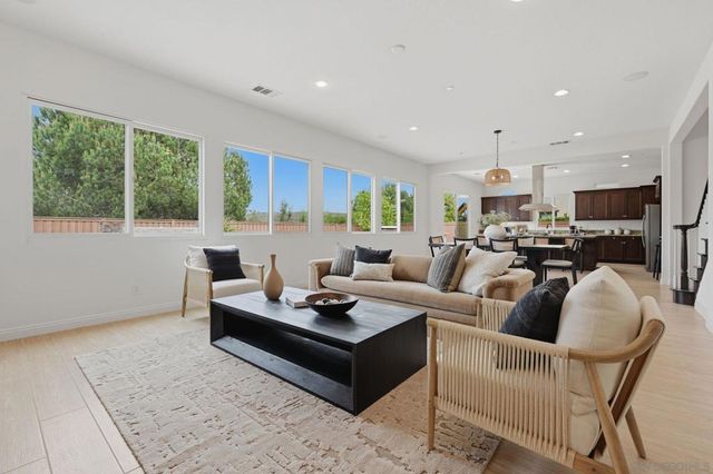 8624 Tillage, San Diego, CA 92127