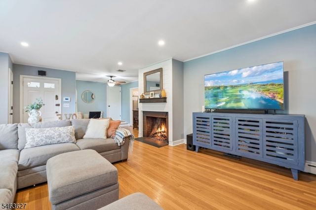 17 Cherry Ln, Mendham Twp., NJ 07945