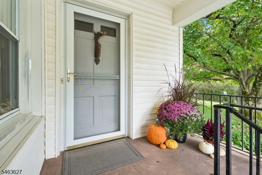17 Cherry Ln, Mendham Twp., NJ 07945 — photo 3
