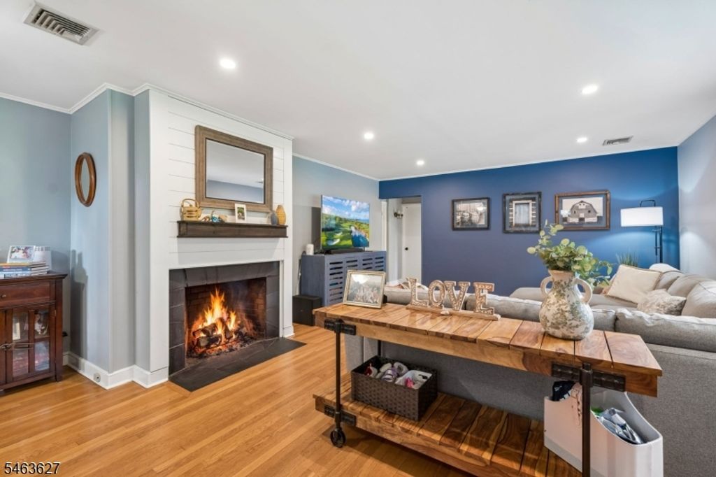 17 Cherry Ln, Mendham Twp., NJ 07945 — photo 4