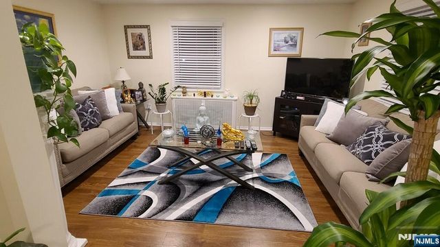 23 1st Street 1, North Arlington, NJ 07031