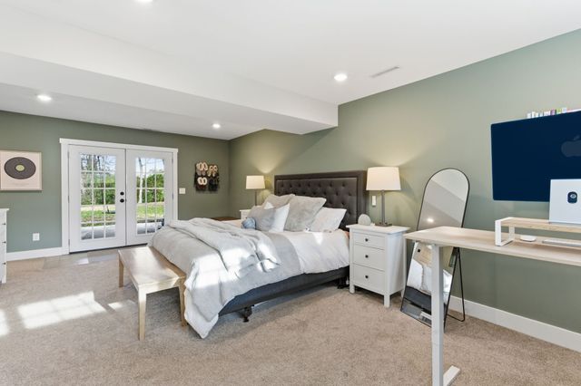 228 Lakeside Park Dr, Hendersonville, TN 37075