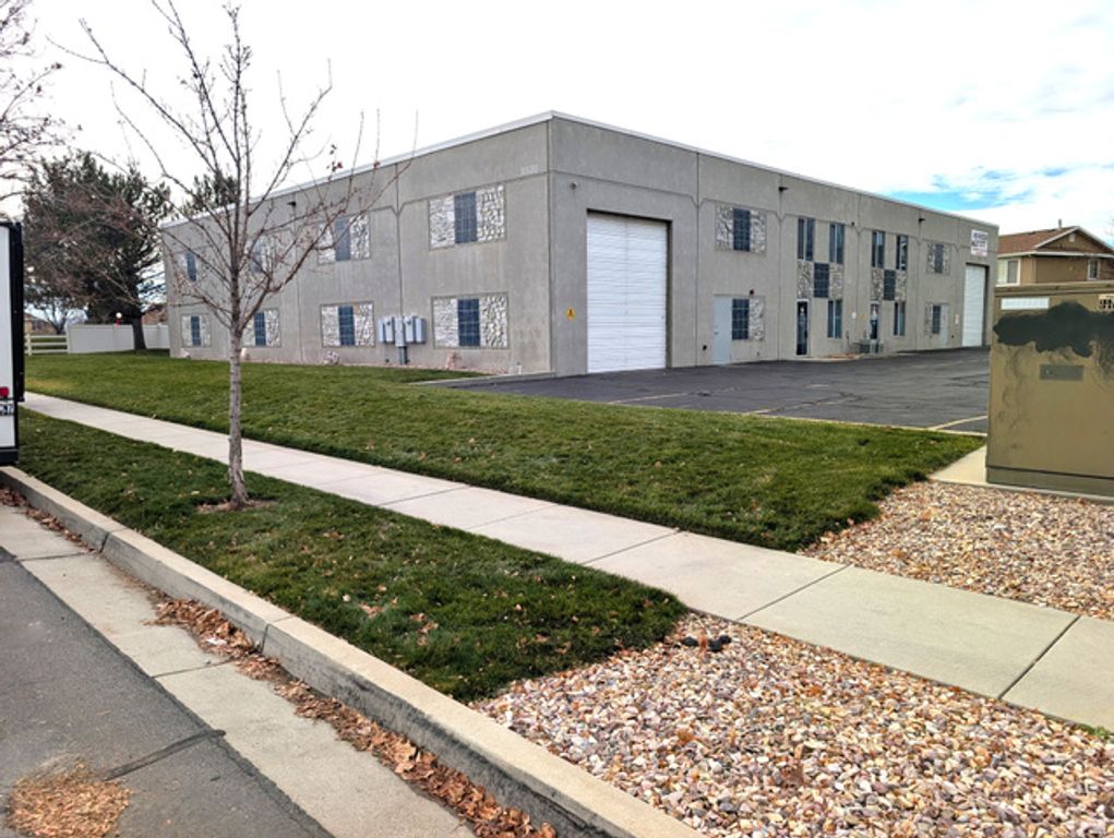 9538 S 670 W #B, Sandy, UT 84070 — exterior