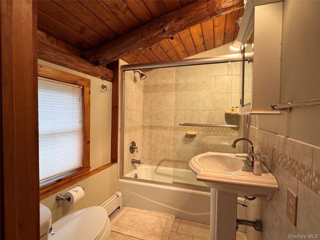 184 Tally Ho Road, Middletown, NY 10940