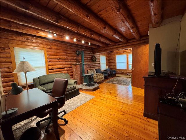 184 Tally Ho Road, Middletown, NY 10940