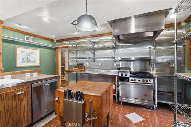 641 Ridgefield, Claremont, CA 91711