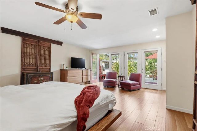 641 Ridgefield, Claremont, CA 91711