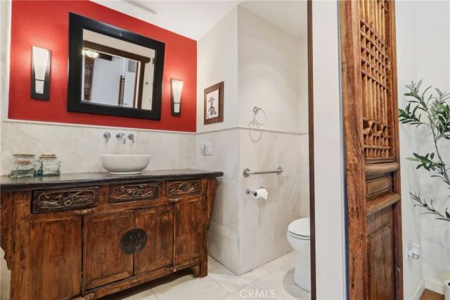 641 Ridgefield, Claremont, CA 91711