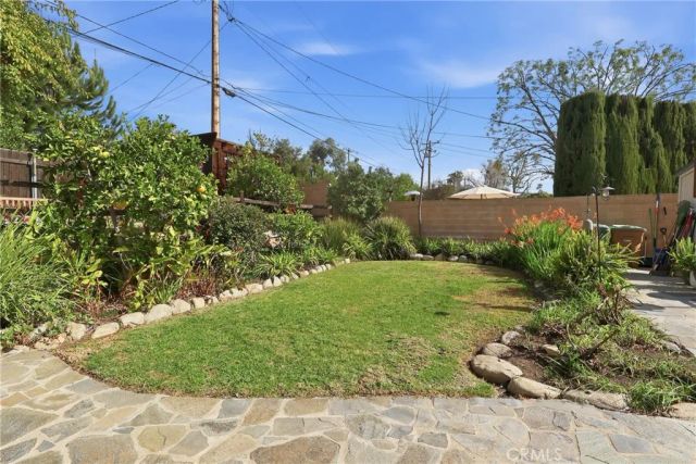 641 Ridgefield, Claremont, CA 91711