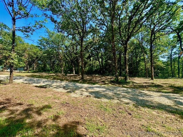 2142 Edge Road, Kingston, OK 73439